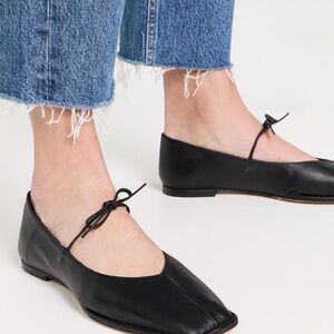 Elegant Black Leather Ballet Flats